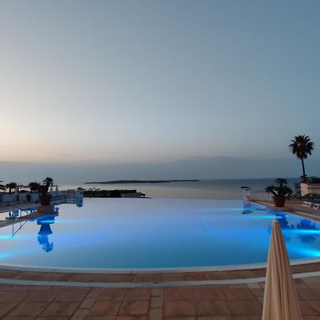 Cannes & More Bagian luar foto